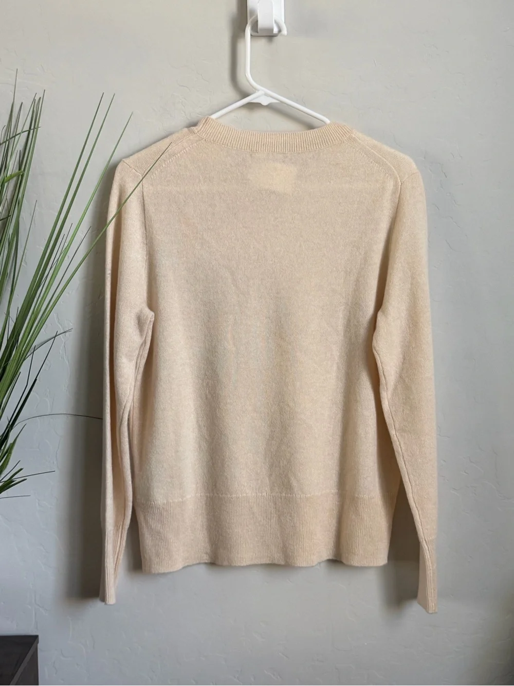 J.Crew 100% Cashmere Crewneck Sweater Ivory Oatmeal Size S NWT BA400